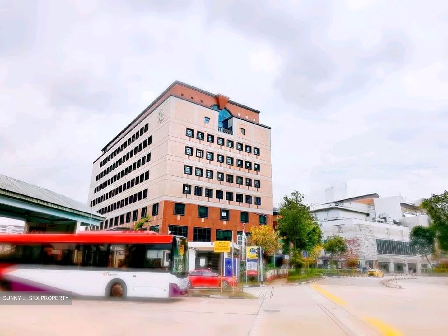 Tampines Central 1 (D18), Retail #602777061